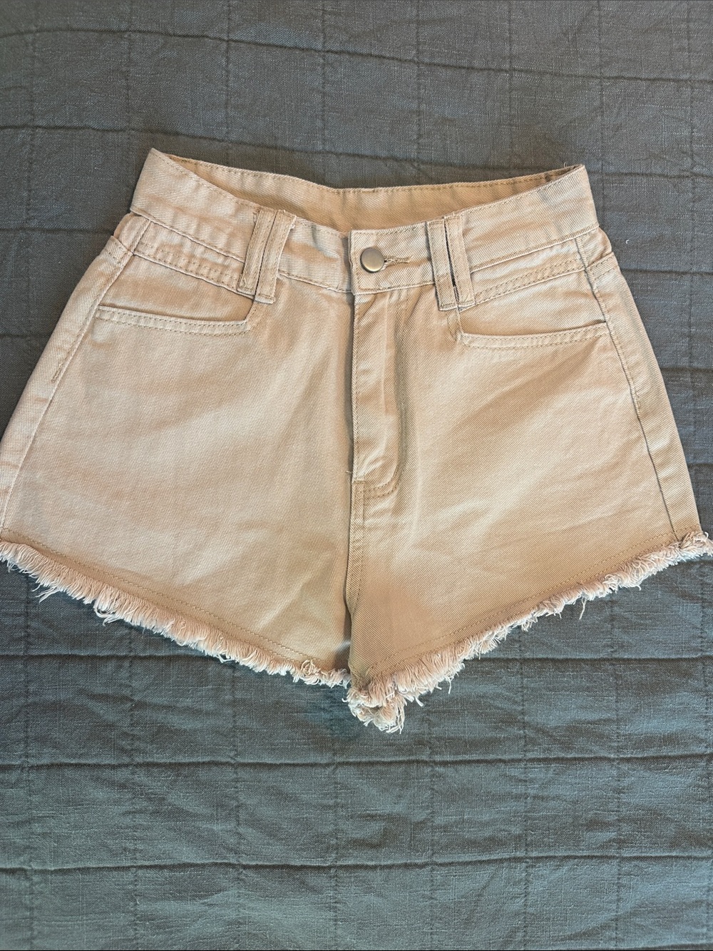 SHEIN High-Waist Frayed Hem Shorts - Cream